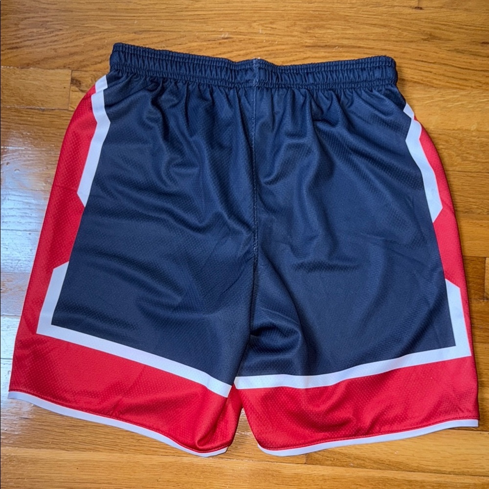NWOT Men’s St. John’s University Under Armour Men's Red and Blue Athletic Shorts - Picture 6 of 8